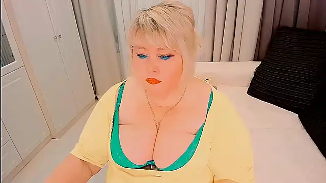 BIGTITSBBW online show from February 26, 7:35 pm