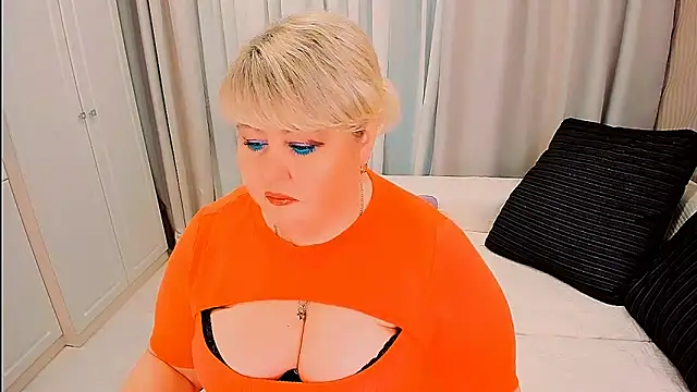 BIGTITSBBW online show from April 16, 7:03 pm