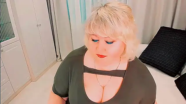 BIGTITSBBW online show from April 19, 4:17 pm