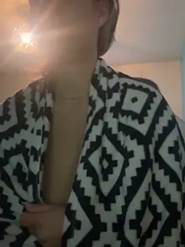 Snapshot of BabyNila chatting on October 10, 6:01 am BabyNila online show from October 10, 6:01 am