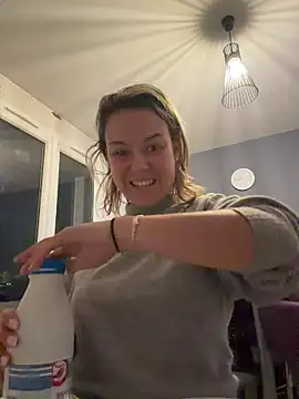 Snapshot of BabyNila chatting on November 8, 6:07 pm BabyNila online show from November 8, 6:07 pm