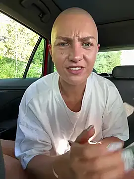 PaulinaSchubert1 online show from April 24, 1:13 pm