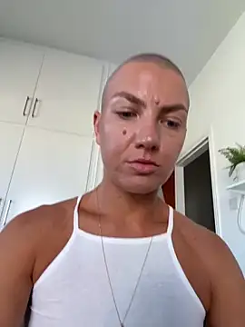PaulinaSchubert1 online show from May 21, 1:07 pm