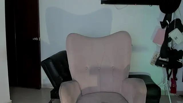 selene king2 online show from March 18, 2:09 pm