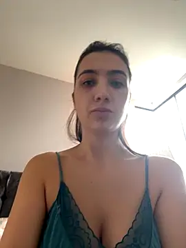Snapshot of AnnaCastillo_ chatting on October 26, 12:44 pm AnnaCastillo  online show from October 26, 12:44 pm