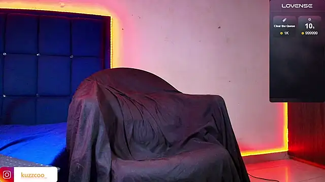 kuzzcoo online show from March 15, 2:12 pm