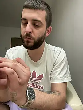 ElChapoGuzman95 online show from March 6, 6:05 pm