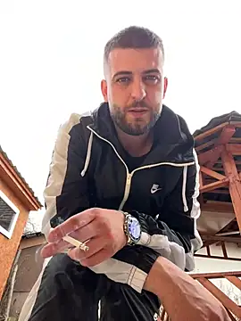 ElChapoGuzman95 online show from March 11, 11:33 am