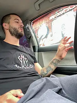 ElChapoGuzman95 online show from September 10, 5:29 am