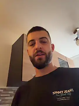 ElChapoGuzman95 online show from December 4, 6:34 am