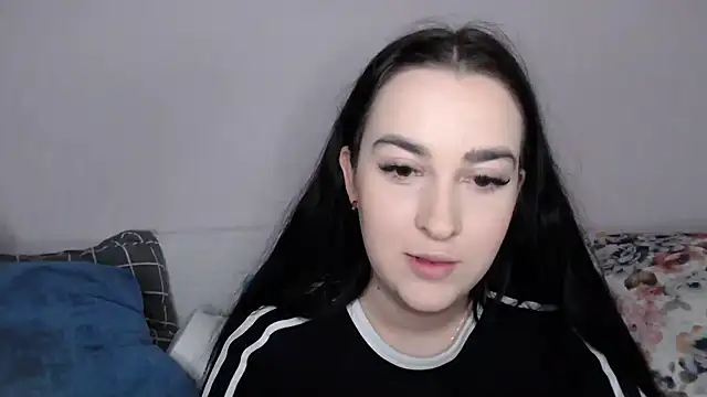 Snapshot of vitalina_freedom chatting on December 6, 6:59 am vitalina freedom online show from December 6, 6:59 am