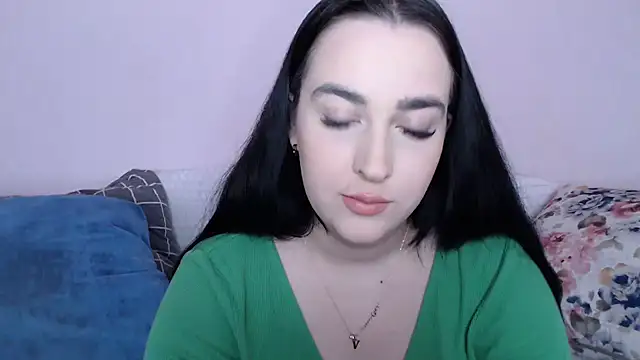 Snapshot of vitalina_freedom chatting on December 13, 12:28 pm vitalina freedom online show from December 13, 12:28 pm