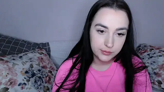 Snapshot of vitalina_freedom chatting on December 19, 12:34 pm vitalina freedom online show from December 19, 12:34 pm