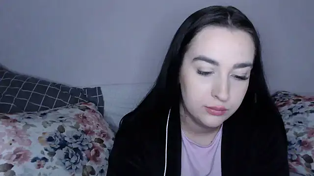 Snapshot of vitalina_freedom chatting on December 20, 3:31 pm vitalina freedom online show from December 20, 3:31 pm
