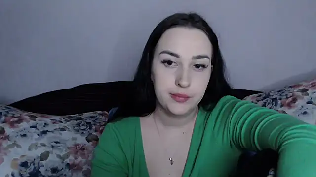 Snapshot of vitalina_freedom chatting on January 9, 3:34 pm vitalina freedom online show from January 9, 3:34 pm