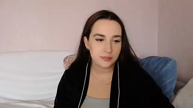 Snapshot of vitalina_freedom chatting on March 13, 9:32 am vitalina freedom online show from March 13, 9:32 am