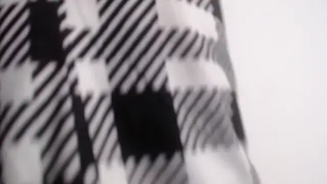 drake brwon 23 online show from December 17, 5:02 am