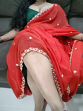 Snapshot of Mounika25 chatting on August 7, 6:43 pm Mounika25 online show from August 7, 6:43 pm