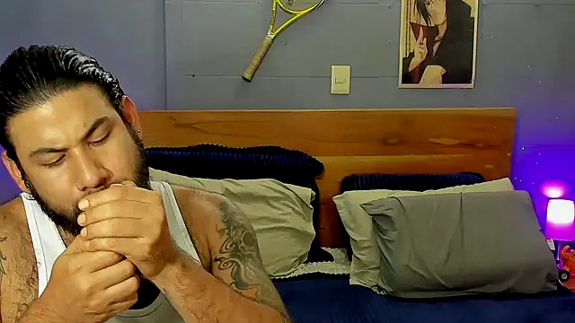 Prometeo-grizzly online show from December 22, 1:02 am