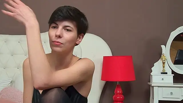 KylieLipa online show from January 15, 3:33 am