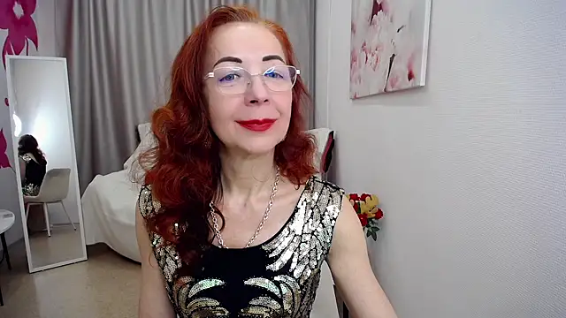 MrnMs Smith online show from December 28, 5:25 pm