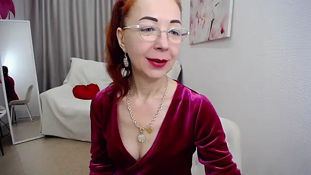 MrnMs Smith online show from January 3, 11:46 am