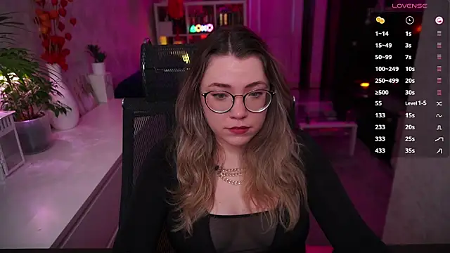 RemyCute online show from February 22, 2:59 pm