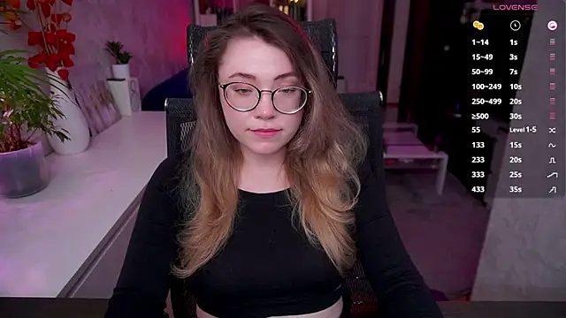 Snapshot of RemyCute chatting on May 12, 7:55 pm RemyCute online show from May 12, 7:55 pm