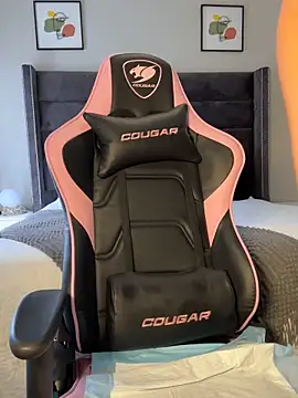 Snapshot of Neelo-Smith chatting on February 4, 7:07 am Neelo-Smith online show from February 4, 7:07 am