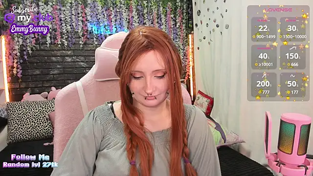 Snapshot of EmmyBunny chatting on January 15, 2:13 pm EmmyBunny online show from January 15, 2:13 pm