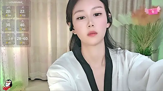 Aimee-520 online show from September 18, 11:40 pm