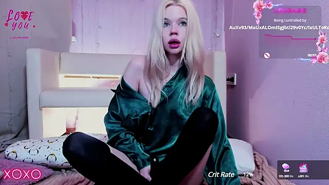 Snapshot of Lollita_Lewis chatting on December 6, 2:46 am Lollita Lewis online show from December 6, 2:46 am