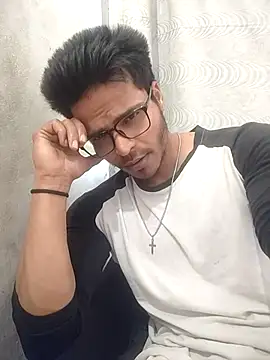 Snapshot of rounakhunk chatting on March 19, 7:56 am rounakhunk online show from March 19, 7:56 am