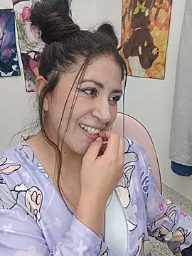 Snapshot of nammy__dirtyhott chatting on July 27, 1:40 pm nammy dirtyhott online show from July 27, 1:40 pm