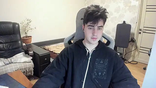 Knuckles17 online show from December 4, 11:08 am