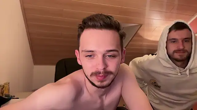 Snapshot of naked_psy chatting on December 27, 3:31 am naked psy online show from December 27, 3:31 am