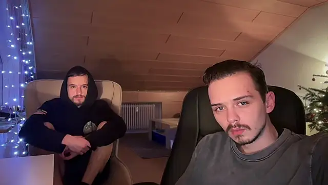 Snapshot of naked_psy chatting on January 12, 12:49 am naked psy online show from January 12, 12:49 am