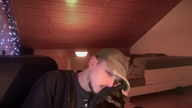 Snapshot of naked_psy chatting on February 16, 2:53 am naked psy online show from February 16, 2:53 am