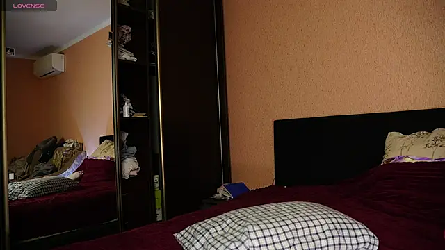 BlueCherryy online show from February 1, 7:23 pm