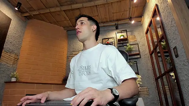 alexgiraldo  online show from January 20, 11:24 am