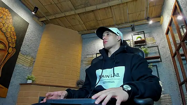 alexgiraldo  online show from March 5, 11:28 am