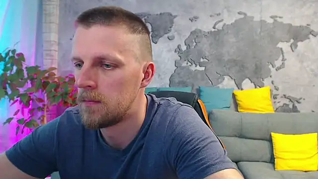 Snapshot of VikingChrisss chatting on May 23, 10:08 am VikingChrisss online show from May 23, 10:08 am