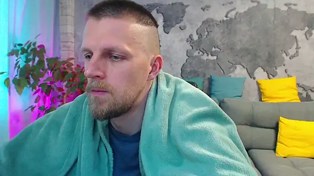Snapshot of VikingChrisss chatting on June 2, 10:39 am VikingChrisss online show from June 2, 10:39 am