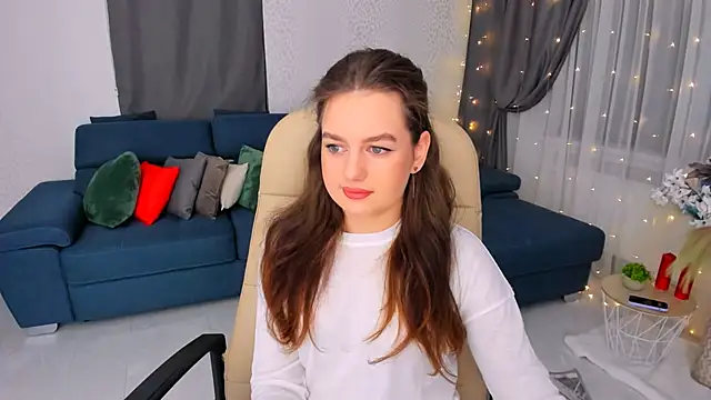 MiracleCurly online show from February 7, 1:15 am