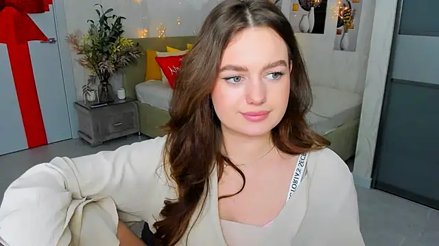 MiracleCurly online show from February 11, 10:07 pm