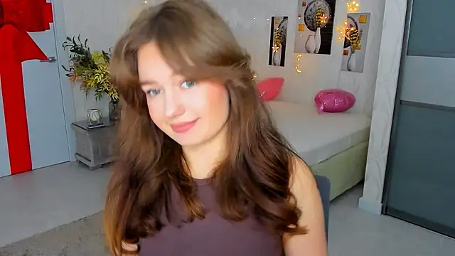 MiracleCurly online show from March 6, 7:21 pm