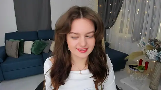 MiracleCurly online show from March 9, 1:15 pm