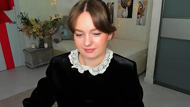 MiracleCurly online show from March 11, 10:31 pm