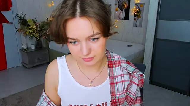 MiracleCurly online show from March 16, 10:11 am