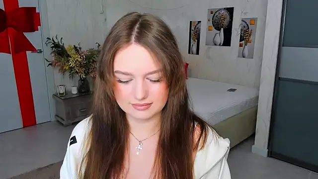 MiracleCurly online show from March 17, 4:11 pm